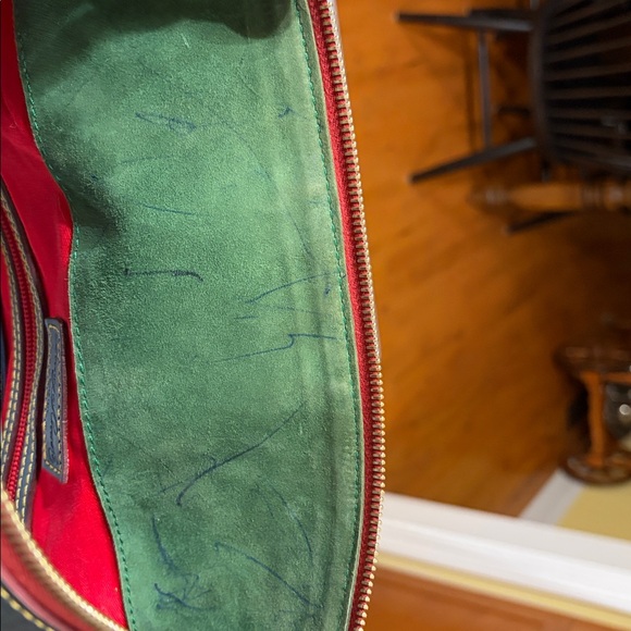 Dooney and Bourke Handbag! - Picture 7 of 8